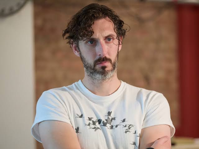 Blake Harrison on the set of inbetweeners