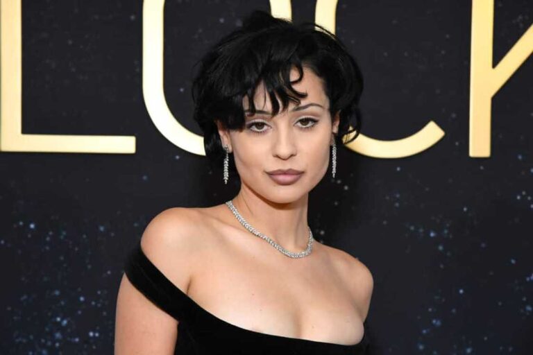 alexa demie on red carpet